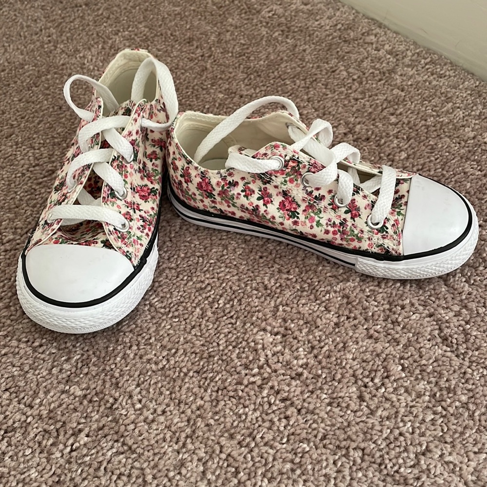 Converse All Star shoes (new without tags)